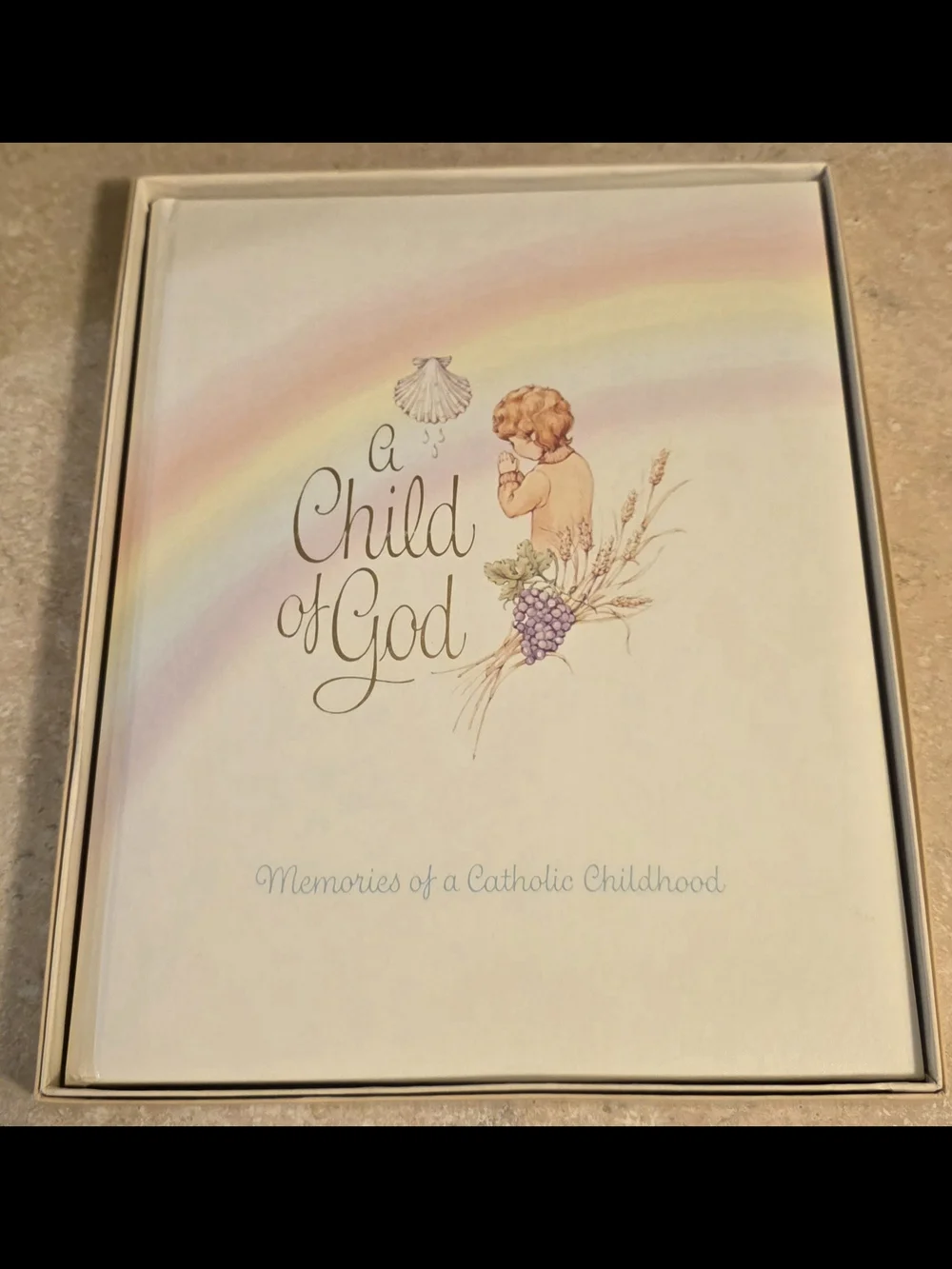 *Brand New* Vintage 1984 C.R. Gibson Catholic Baby Memory Book Keepsake